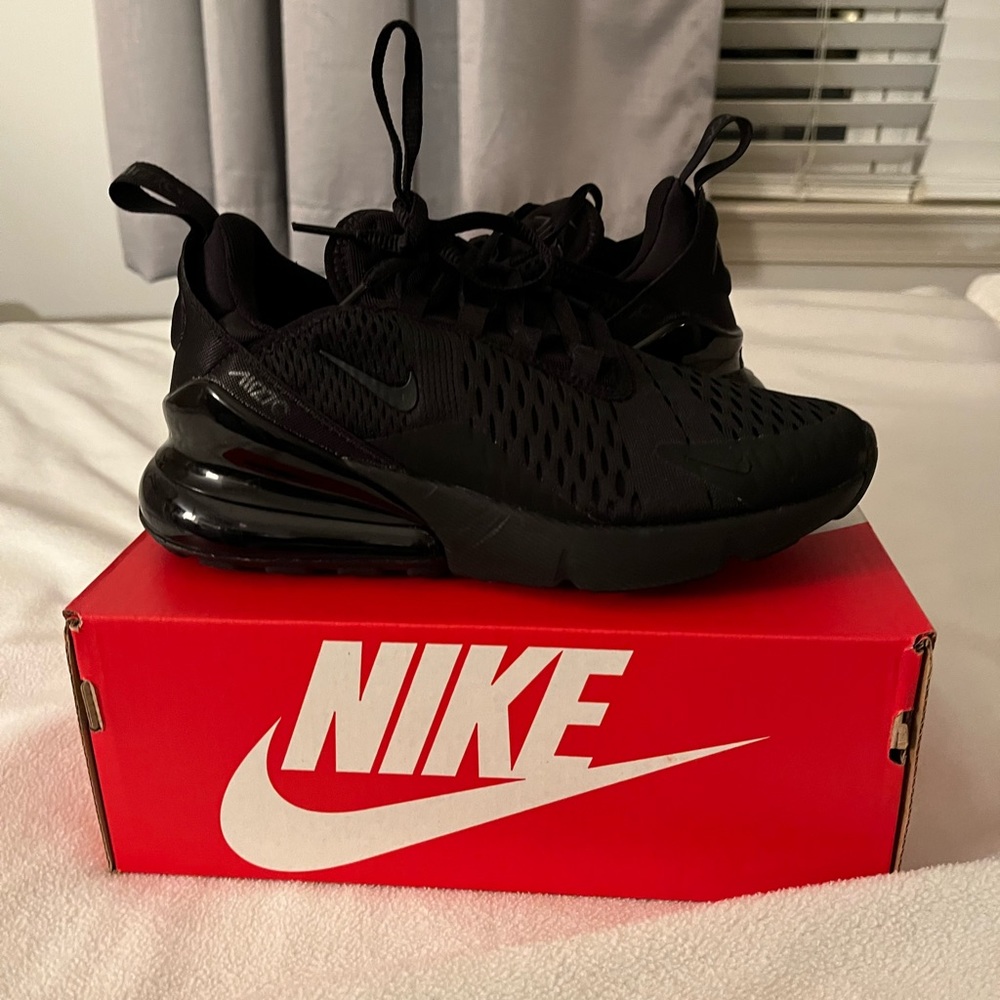 Nike Air Max 270 Women’s Size 5